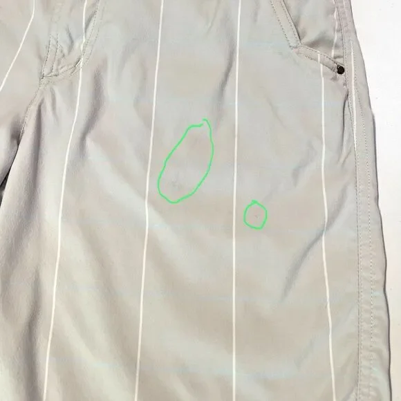 Lululemon Kahuna Bermuda Shorts Men 32 x 8.5” Check Gray White Blue Golf Outdoor - Picture 8 of 16